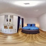 Haus Der Kaiser Apartamento *