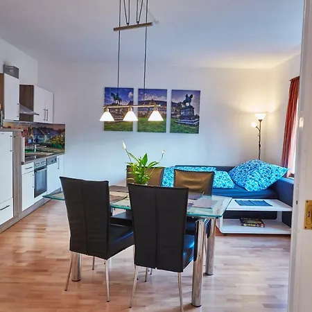 Haus Der Kaiser Apartamento *